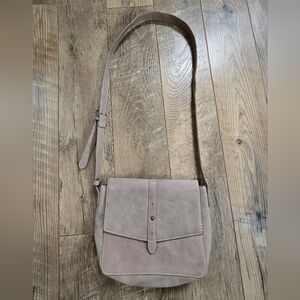 Universal Thread Elegant Tan Non Leather Crossbody Bag